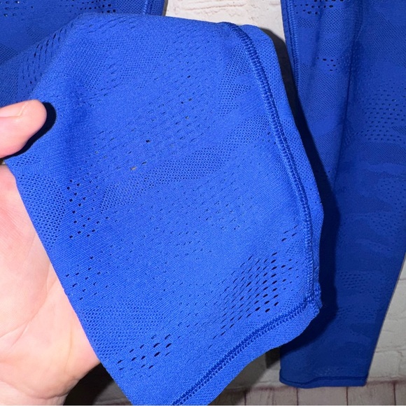 ATHLETA Phenom Camo 7/8 Tight, Size Small - Picture 6 of 10